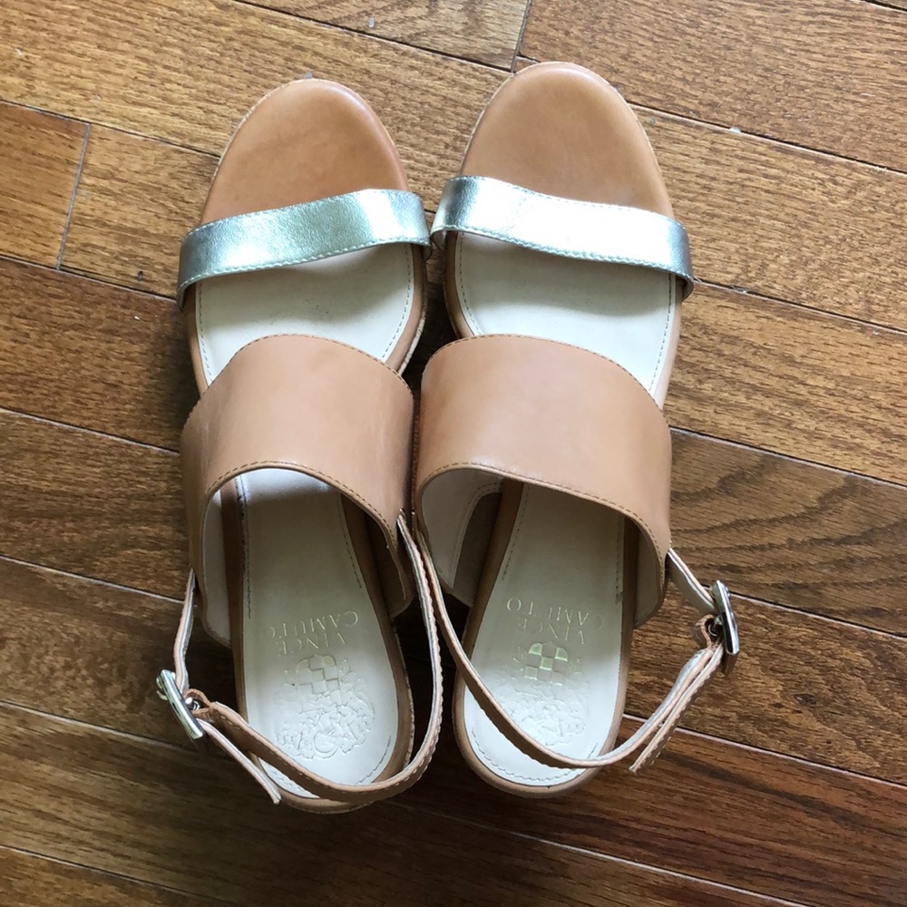Vince Camuto Womens Wedge Shoe
